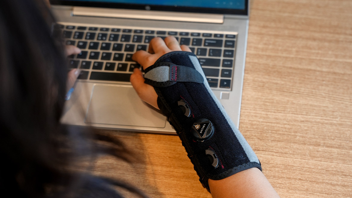 Wrist Support Essentials: Ease the Strain with a Reliable Brace